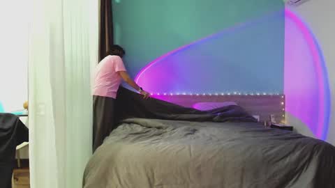 Snapshot of octopussy69x chatting on 01-06-25, 01:52 Evie online show from 01-06-25, 01:52