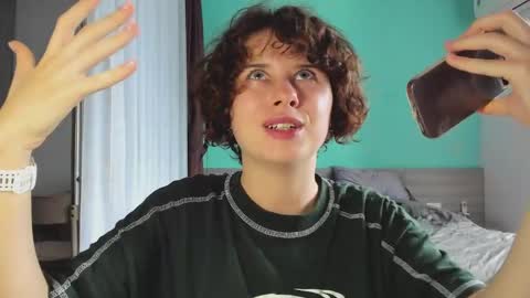 Snapshot of octopussy69x chatting on 01-18-25, 09:02 Evie online show from 01-18-25, 09:02