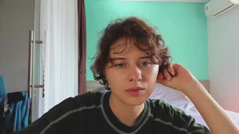 Snapshot of octopussy69x chatting on 01-23-25, 06:28 Evie online show from 01-23-25, 06:28