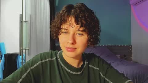 Snapshot of octopussy69x chatting on 01-23-25, 01:35 Evie online show from 01-23-25, 01:35