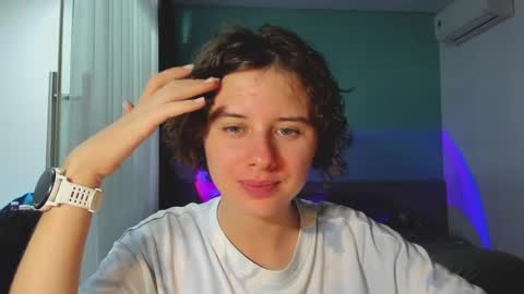 Snapshot of octopussy69x chatting on 02-07-25, 02:37 Evie online show from 02-07-25, 02:37