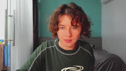 Snapshot of octopussy69x chatting on 02-09-25, 01:25 Evie online show from 02-09-25, 01:25