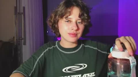 Snapshot of octopussy69x chatting on 02-28-25, 01:36 Evie online show from 02-28-25, 01:36