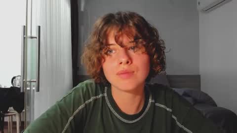 Snapshot of octopussy69x chatting on 03-01-25, 03:05 Evie online show from 03-01-25, 03:05