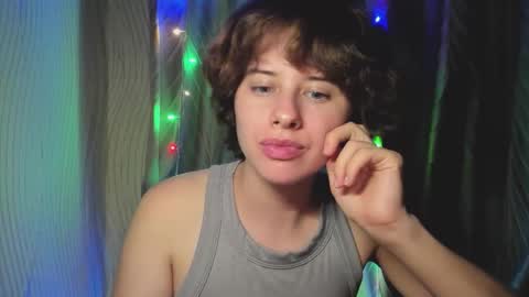 Snapshot of octopussy69x chatting on 09-18-25, 04:20 Evie online show from 09-18-25, 04:20