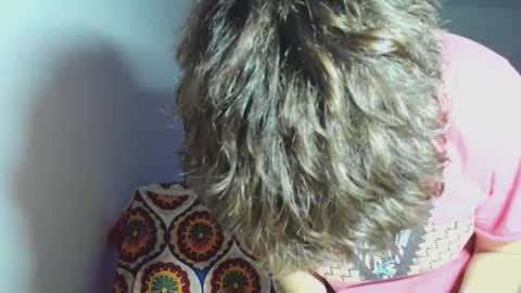 Evie online show from 12-17-25, 02:56