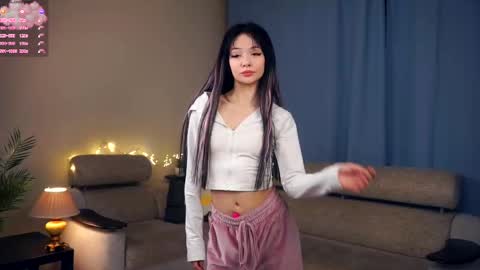 Snapshot of odellabowman chatting on 02-11-25, 06:55 Night Odella Bowman Julia online show from 02-11-25, 06:55