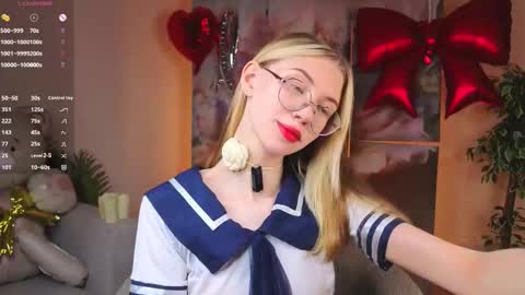 Lynna online show from 02-15-26, 11:08