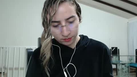 Val online show from 02-09-25, 02:06