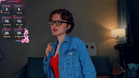 Snapshot of odettechurchwell chatting on 09-09-25, 05:07 Eli online show from 09-09-25, 05:07