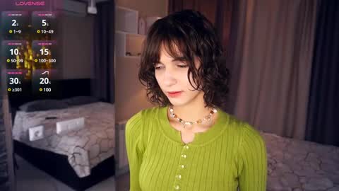 Snapshot of odettehatt chatting on 03-02-25, 03:27 Thea online show from 03-02-25, 03:27