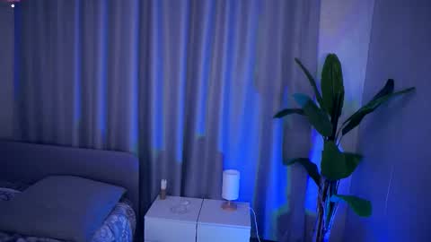 Snapshot of odettehatt chatting on 10-17-25, 07:49 Thea online show from 10-17-25, 07:49