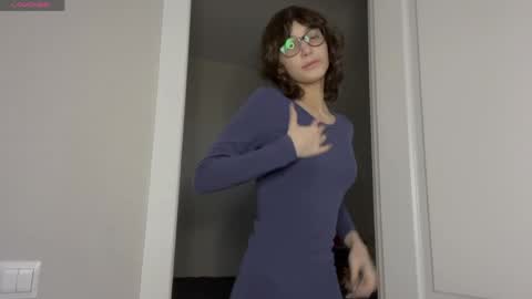 Thea online show from 04-02-26, 04:43