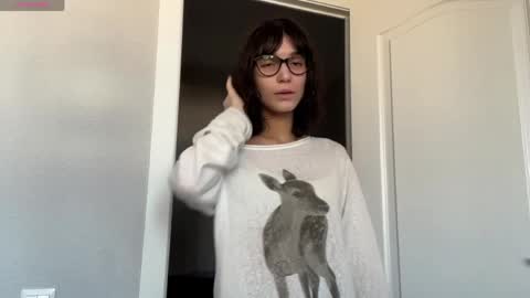 Snapshot of odettehatt chatting on 06-07-26, 04:49 Thea online show from 06-07-26, 04:49