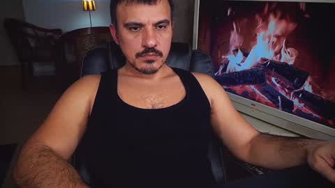 Snapshot of officeman7 chatting on 01-13-25, 05:23 officeman7 online show from 01-13-25, 05:23