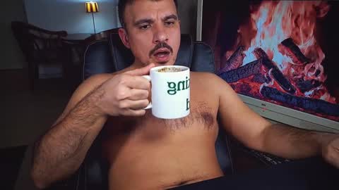 Snapshot of officeman7 chatting on 01-22-25, 04:12 officeman7 online show from 01-22-25, 04:12