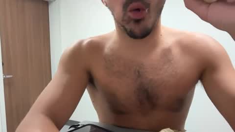 Snapshot of ofthatguy chatting on 07-10-26, 05:45 ofthatguy online show from 07-10-26, 05:45
