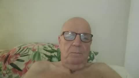 Snapshot of oggi95 chatting on 10-05-25, 06:34 oggi95 online show from 10-05-25, 06:34
