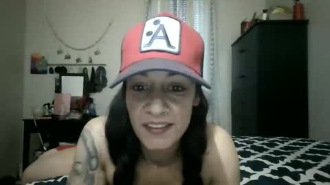 Snapshot of oglitcouple chatting on 12-19-24, 09:28 Lit en Cama online show from 12-19-24, 09:28