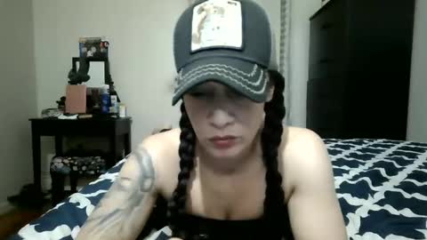 Lit en Cama online show from 12-23-25, 05:49