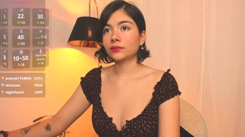 Snapshot of oh__holly chatting on 12-08-24, 03:21 Holly online show from 12-08-24, 03:21