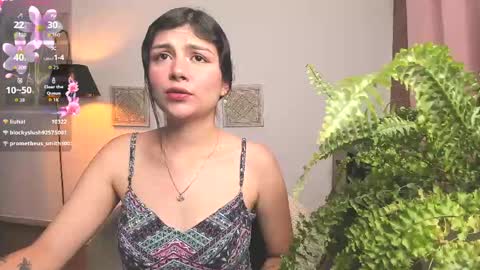 Snapshot of oh__holly chatting on 04-18-26, 01:20 Holly online show from 04-18-26, 01:20