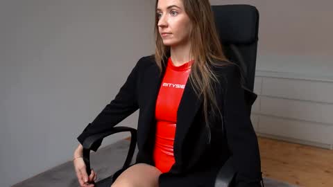 Lola online show from 02-05-26, 02:43