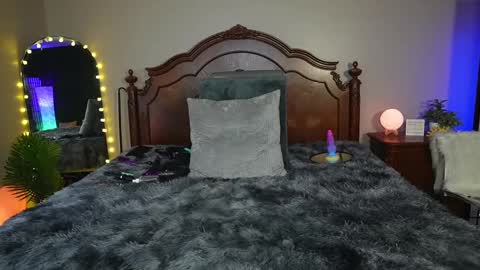 Gray online show from 02-11-25, 01:30