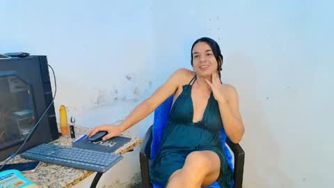 Snapshot of oh_tique chatting on 04-16-26, 02:34 LU online show from 04-16-26, 02:34