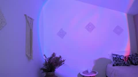 ohanna_ online show from 12-17-24, 10:11