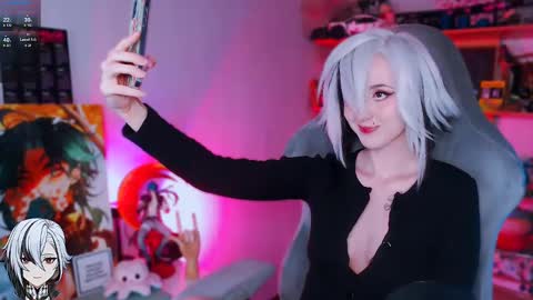 Snapshot of ohclementinee chatting on 02-05-25, 09:36 Clementine Clem online show from 02-05-25, 09:36