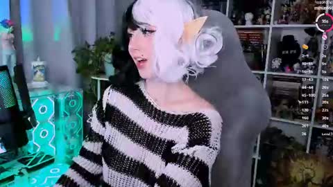 Snapshot of ohclementinee chatting on 07-07-26, 07:23 Clementine Clem online show from 07-07-26, 07:23
