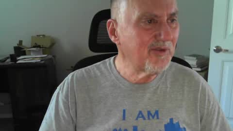 Snapshot of ohfukitsbob chatting on 05-18-26, 05:19 ohfukitsbob online show from 05-18-26, 05:19