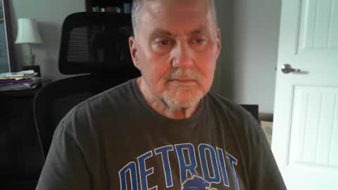 Snapshot of ohfukitsbob chatting on 07-13-26, 05:05 ohfukitsbob online show from 07-13-26, 05:05