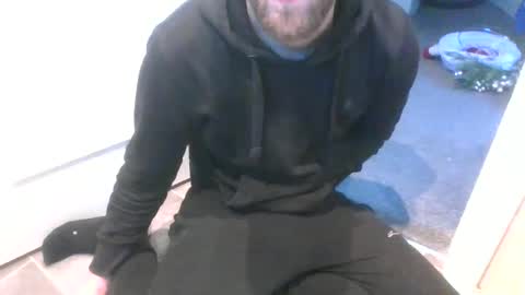 Snapshot of ohmibodslave chatting on 01-07-26, 03:36 TheDee online show from 01-07-26, 03:36