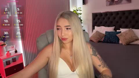 Emma online show from 09-22-25, 01:07