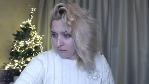 Snapshot of ohsweetiren chatting on 12-30-24, 09:59 Iren online show from 12-30-24, 09:59