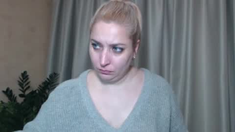 Snapshot of ohsweetiren chatting on 01-11-25, 07:06 Iren online show from 01-11-25, 07:06