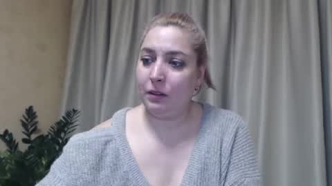 Snapshot of ohsweetiren chatting on 01-21-25, 07:04 Iren online show from 01-21-25, 07:04