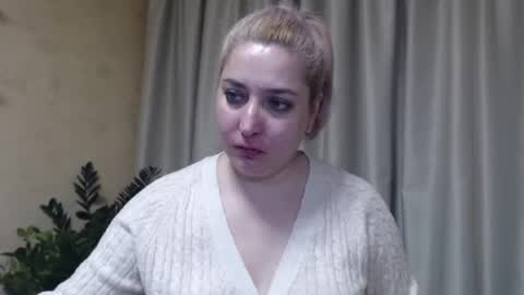 Snapshot of ohsweetiren chatting on 01-25-25, 07:28 Iren online show from 01-25-25, 07:28