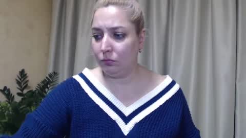 Snapshot of ohsweetiren chatting on 01-29-25, 10:27 Iren online show from 01-29-25, 10:27