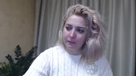 Snapshot of ohsweetiren chatting on 02-07-25, 07:07 Iren online show from 02-07-25, 07:07