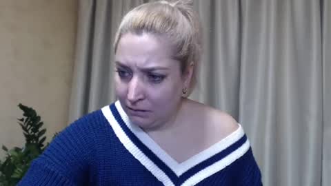 Snapshot of ohsweetiren chatting on 03-04-25, 10:13 Iren online show from 03-04-25, 10:13