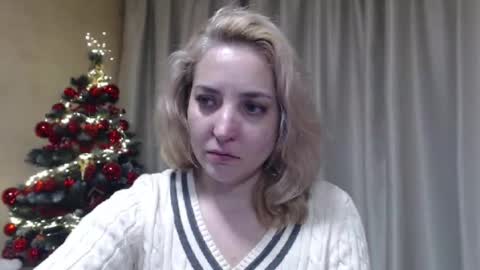 Snapshot of ohsweetmari chatting on 01-06-26, 05:38 Mari online show from 01-06-26, 05:38