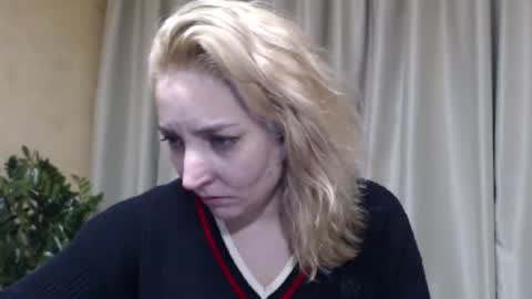 Mari online show from 02-18-26, 02:13