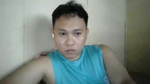 Snapshot of ohyeah006 chatting on 12-21-25, 06:31 ohyeah006 online show from 12-21-25, 06:31