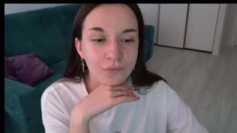 Ola queen online show from 06-27-26, 01:06