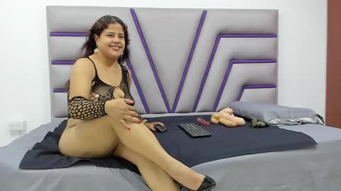 Snapshot of olaia_ chatting on 09-22-25, 12:07 Olaia online show from 09-22-25, 12:07