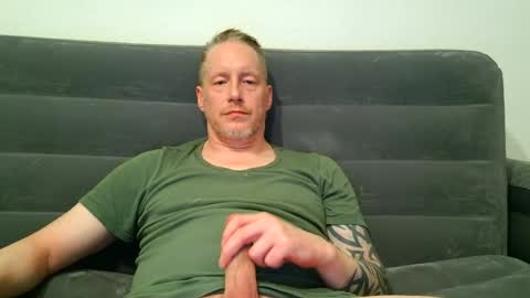 Snapshot of olavdelux chatting on 07-01-26, 08:19 olavdelux online show from 07-01-26, 08:19