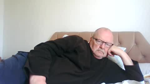 old_fkrr_ online show from 06-04-26, 10:32